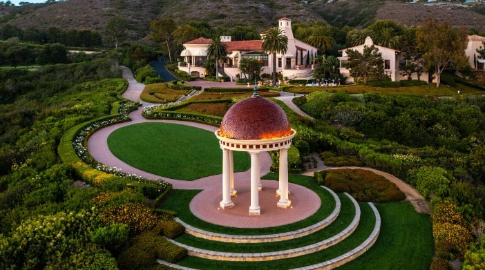 Pelican Hill Resort